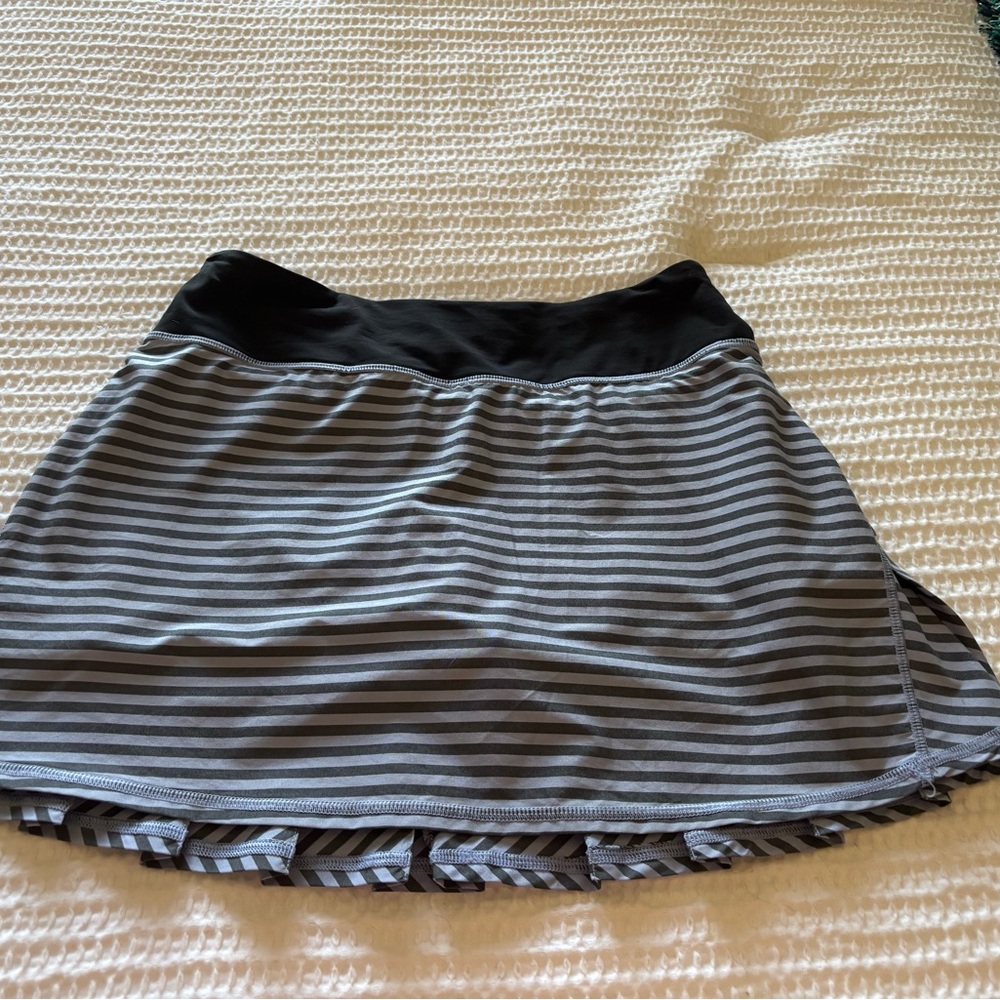 Lululemon Striped Black and Blue Women's Skort